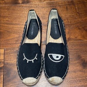 Black Flats/Espadrilles